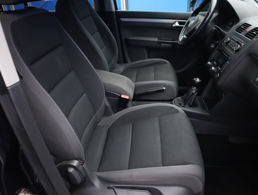 Volkswagen Touran, 2011