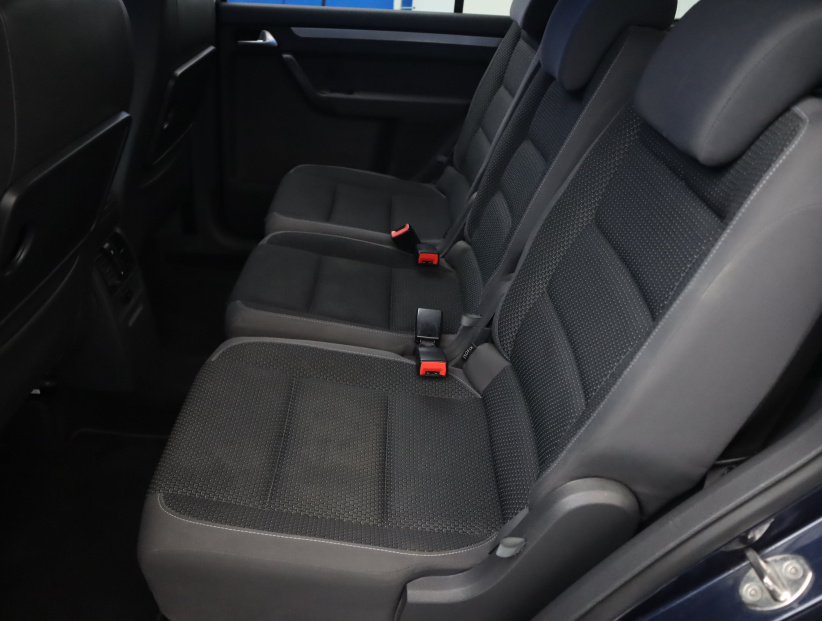 Volkswagen Touran, 2011