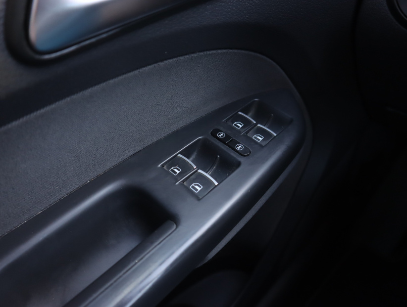 Volkswagen Touran, 2011