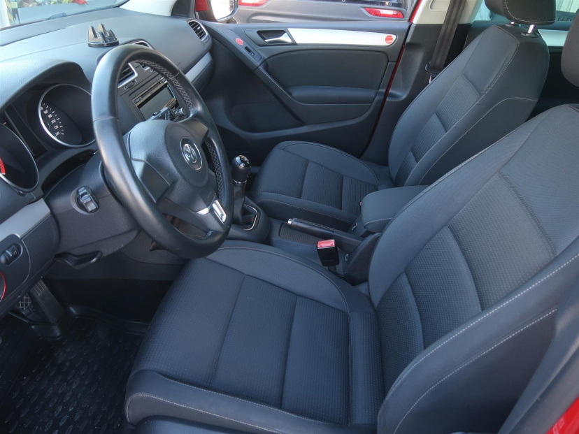Volkswagen Golf, 2010