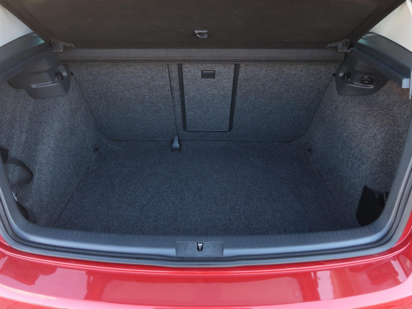 Volkswagen Golf, 2010