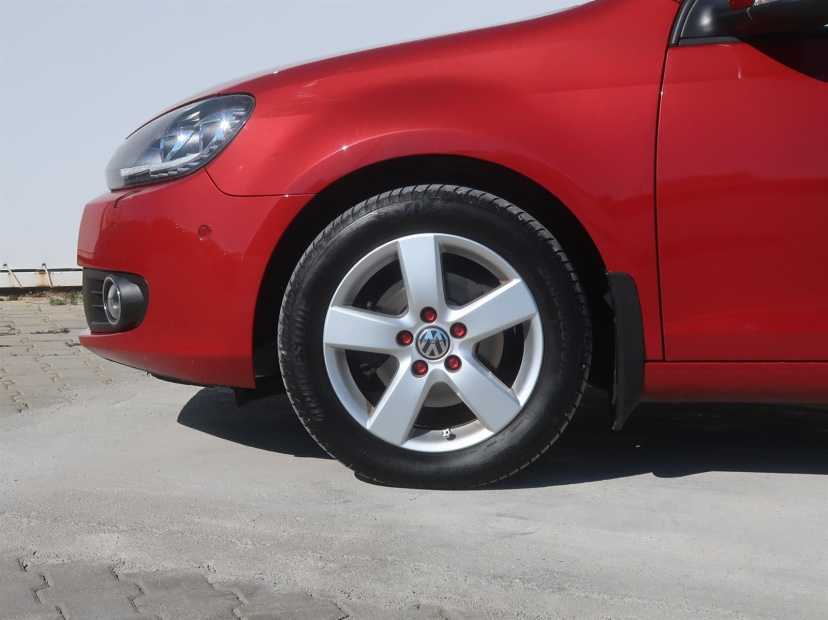 Volkswagen Golf, 2010