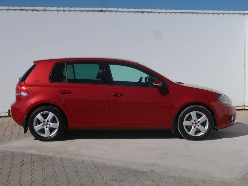Volkswagen Golf, 2010