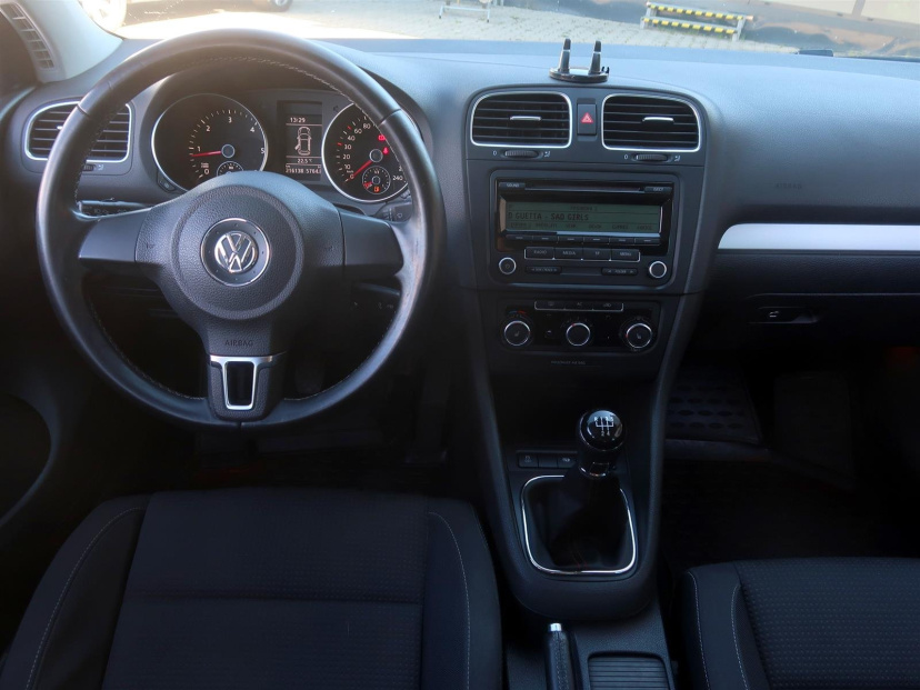 Volkswagen Golf, 2010