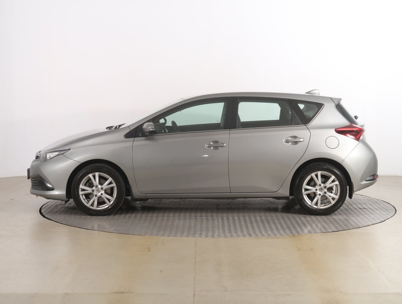 Toyota Auris, 2019