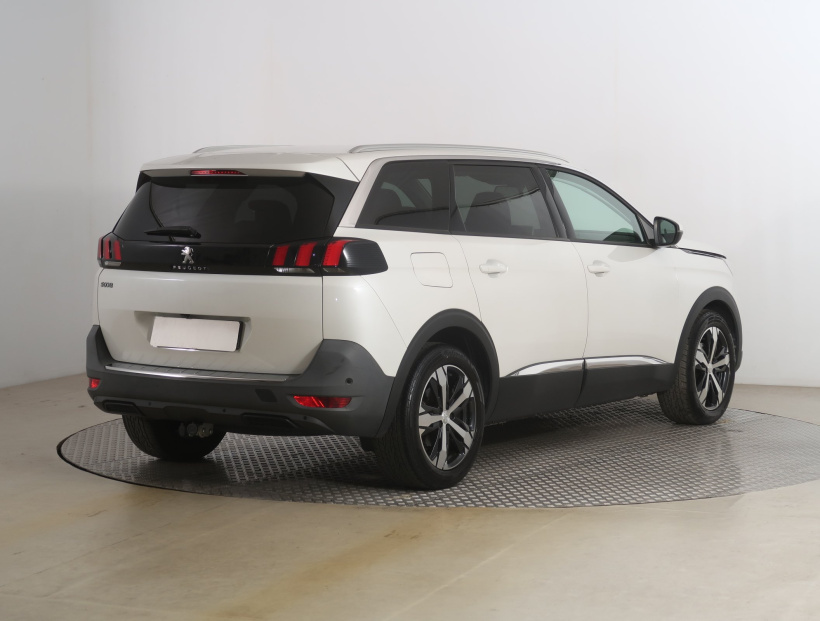 Peugeot 5008, 2018