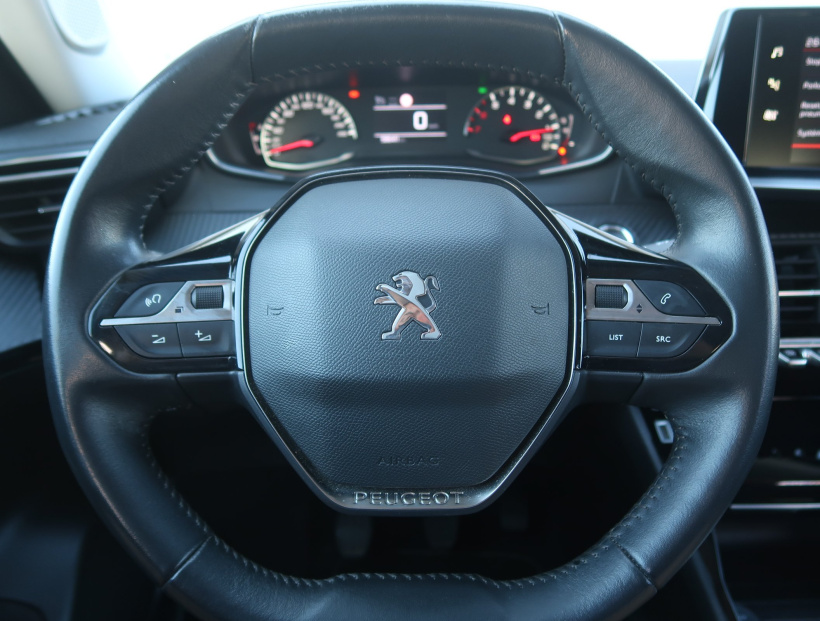 Peugeot 2008, 2021