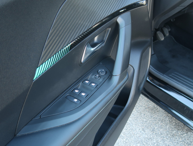 Peugeot 2008, 2021