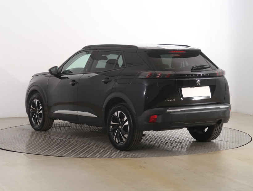 Peugeot 2008, 2021