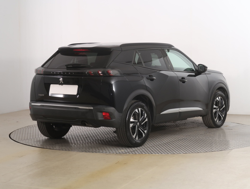 Peugeot 2008, 2021