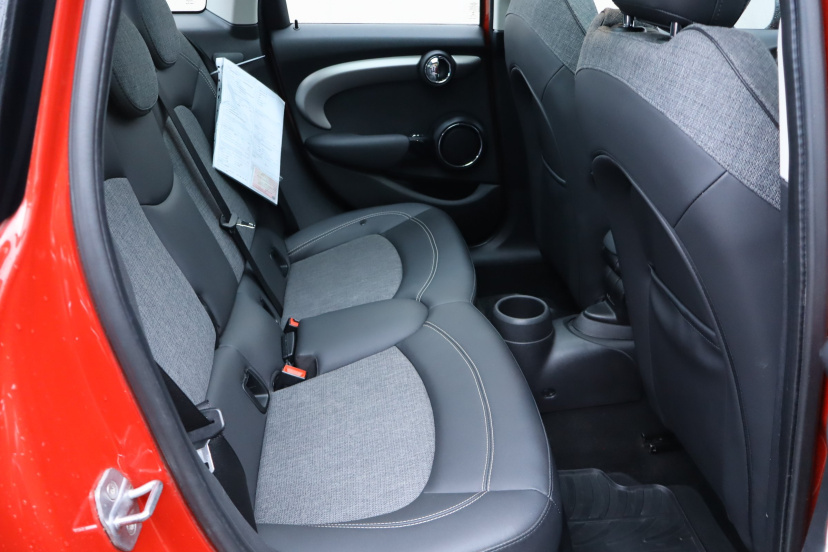 MINI 5-door, 2016