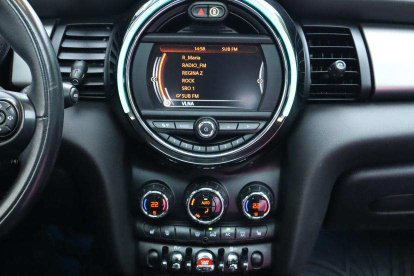 MINI 5-door, 2016