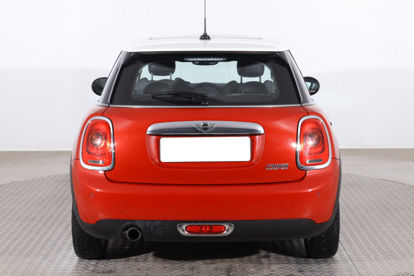 MINI 5-door, 2016