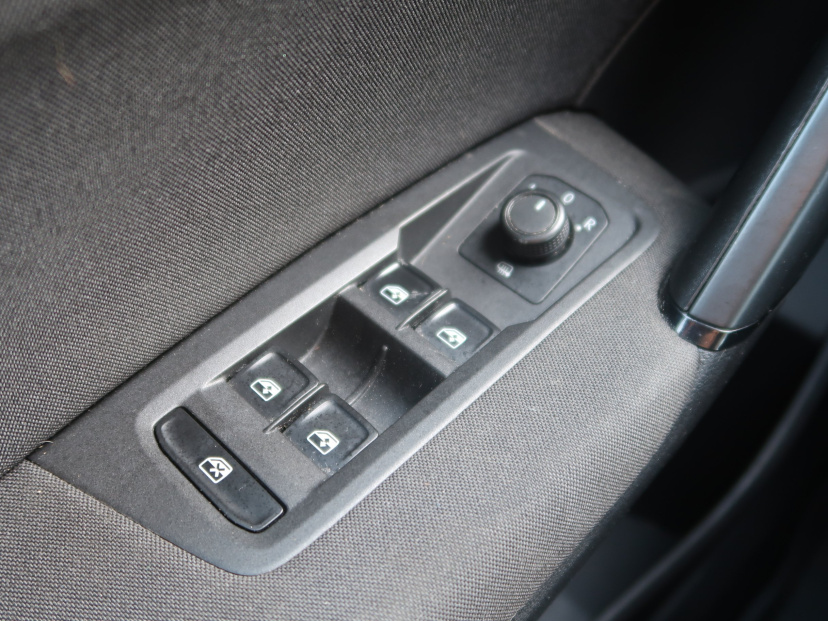 Volkswagen Touran, 2015
