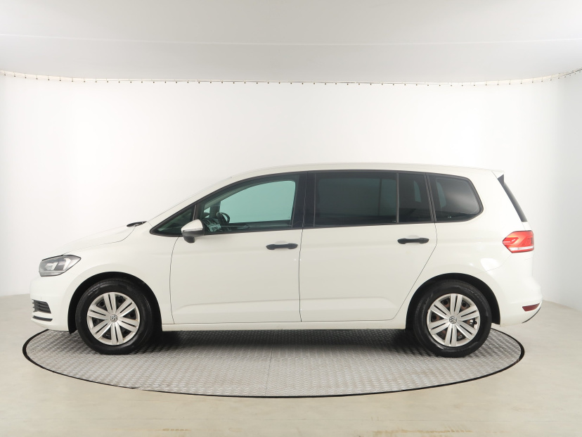 Volkswagen Touran, 2015
