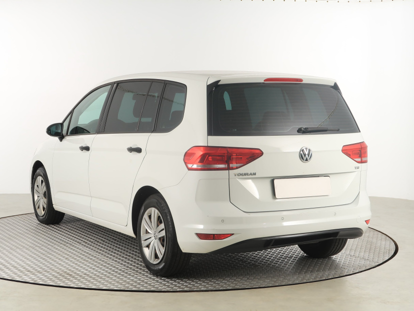 Volkswagen Touran, 2015
