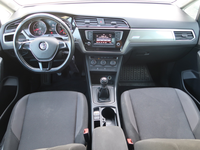 Volkswagen Touran, 2015