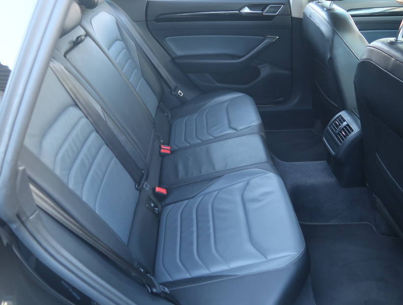 Volkswagen Arteon, 2019