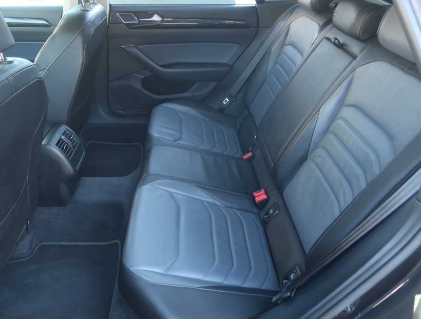 Volkswagen Arteon, 2019