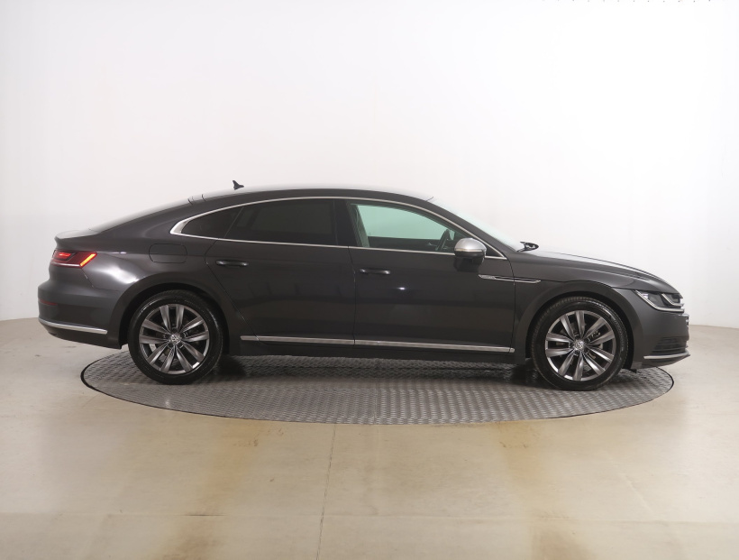 Volkswagen Arteon, 2019