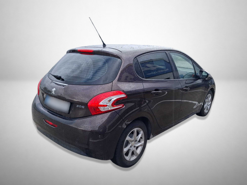 Peugeot 208, 2013