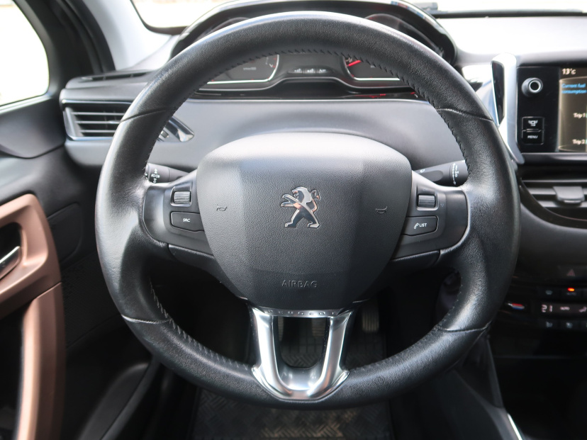 Peugeot 208, 2013