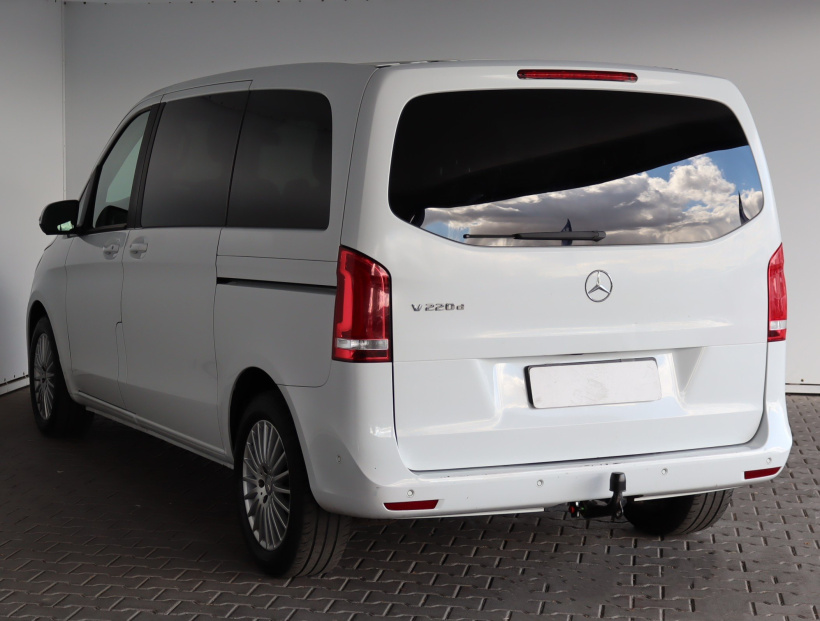 Mercedes-Benz V, 2017
