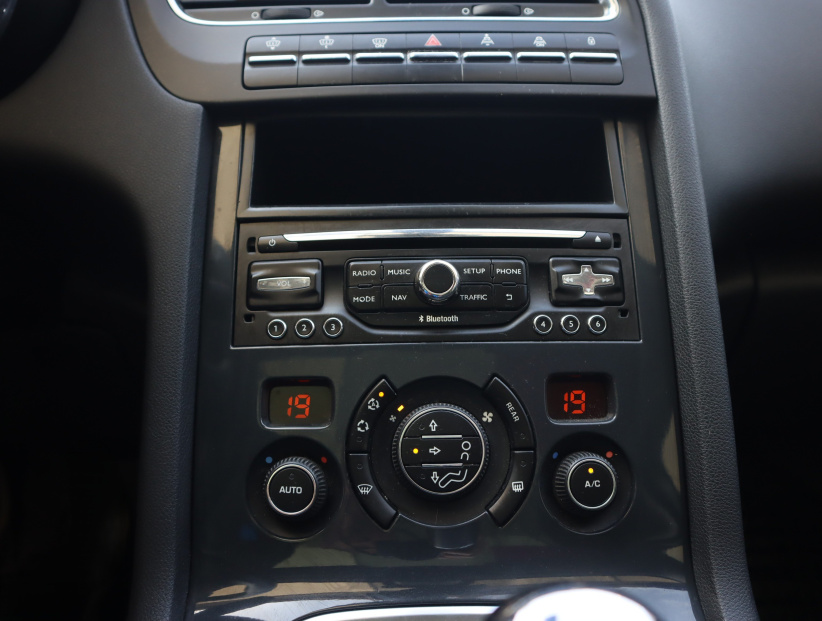Peugeot 5008, 2014