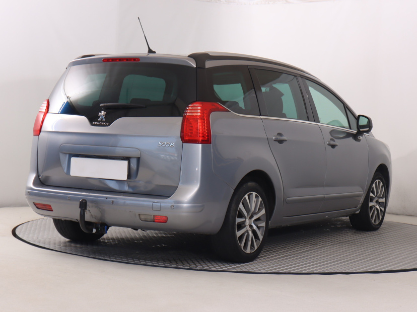 Peugeot 5008, 2014
