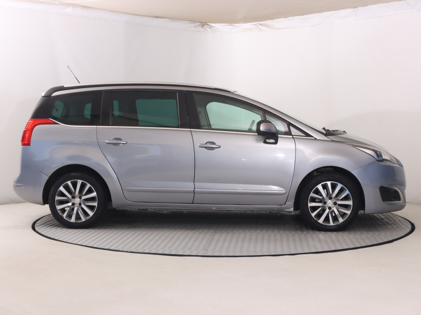 Peugeot 5008, 2014