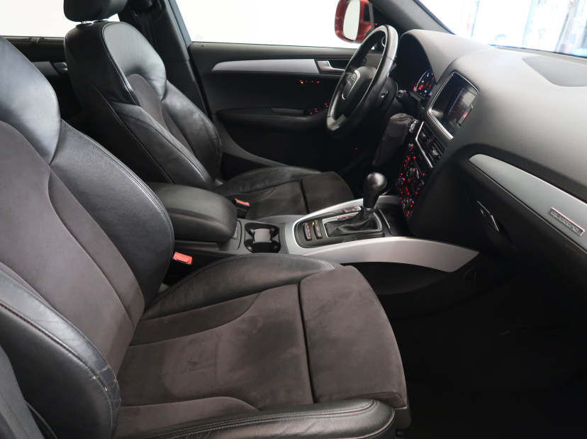 Audi Q5, 2010