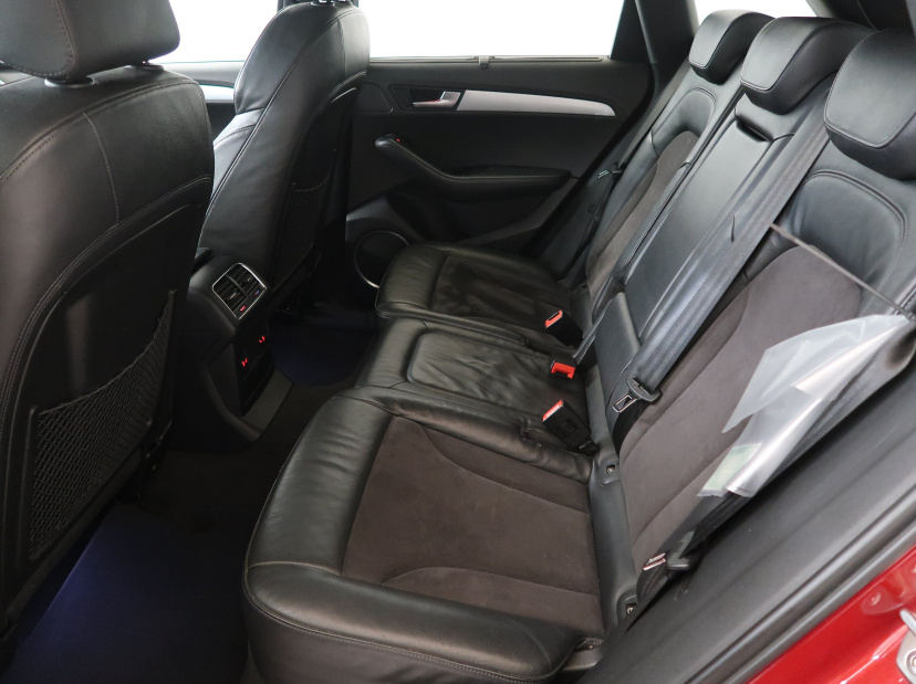 Audi Q5, 2010