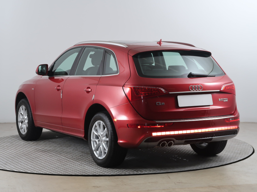 Audi Q5, 2010