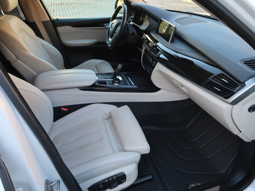 BMW X5, 2016