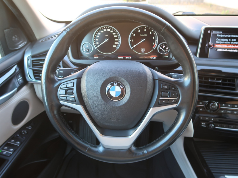 BMW X5, 2016