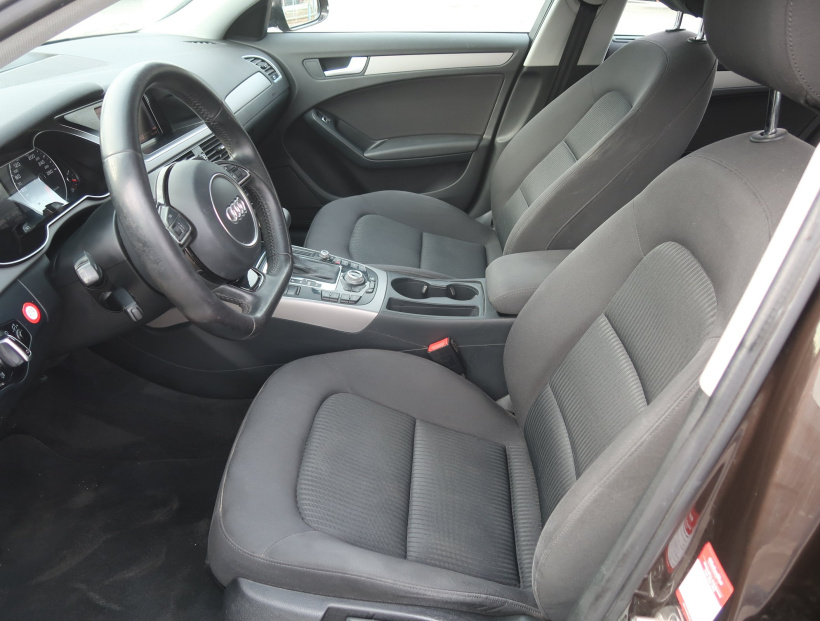 Audi A4, 2014