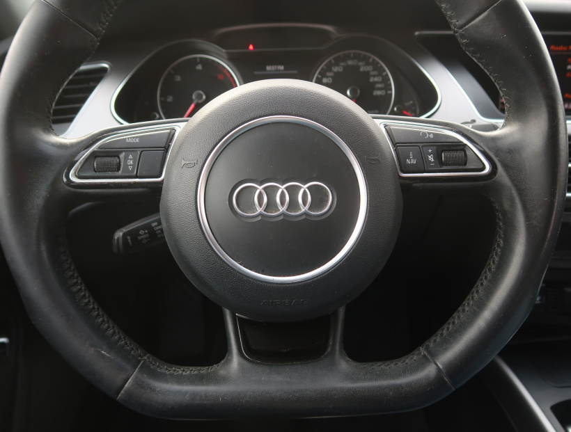 Audi A4, 2014