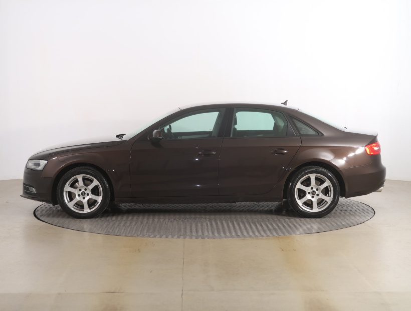 Audi A4, 2014