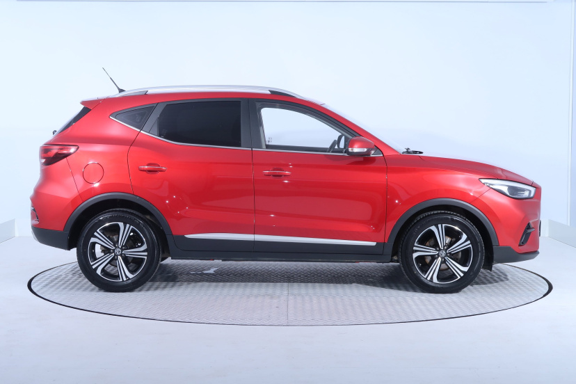 MG ZS SUV, 2022