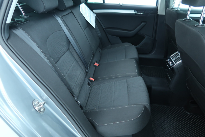 Škoda Superb, 2016