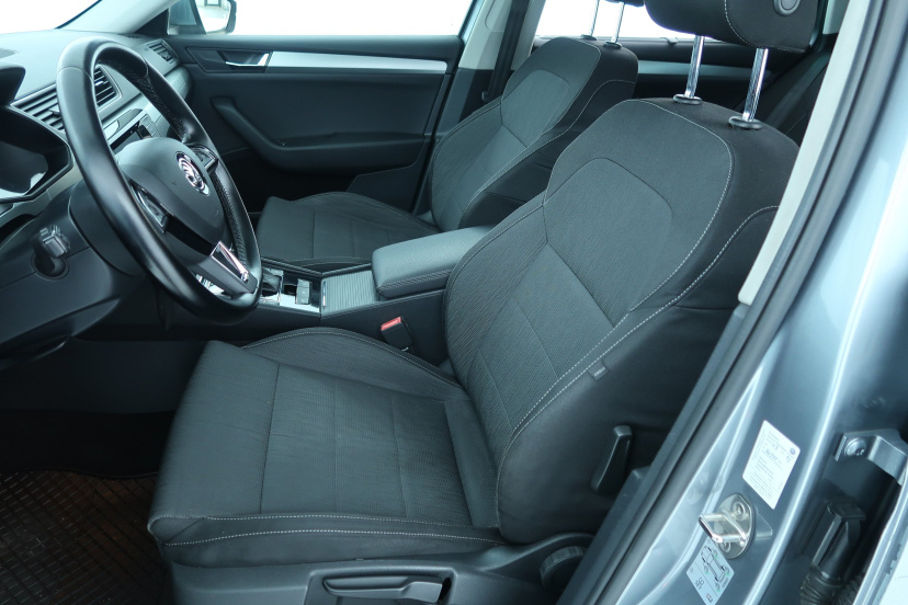 Škoda Superb, 2016