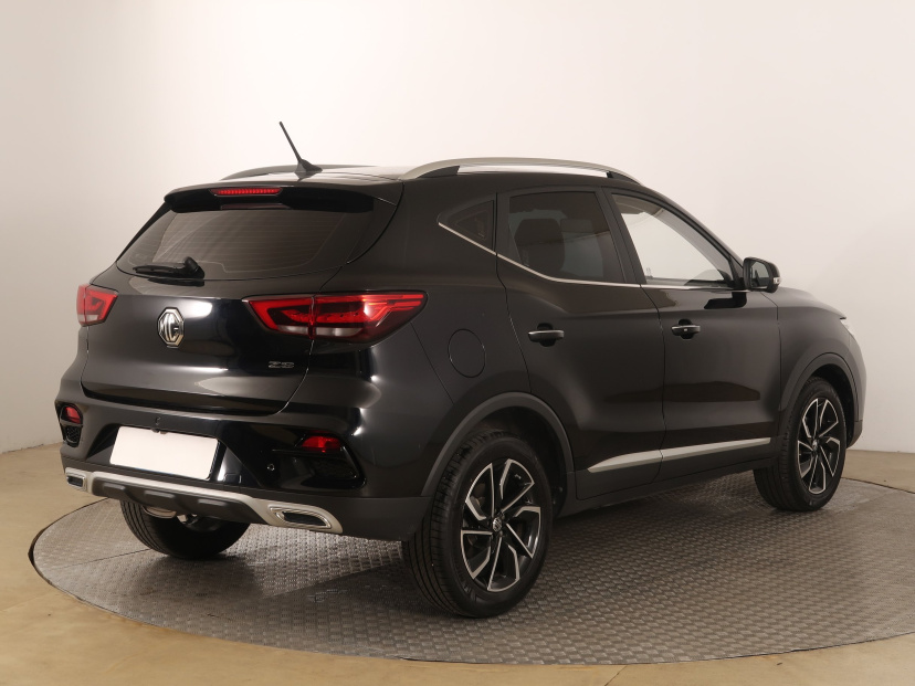 MG ZS SUV, 2024