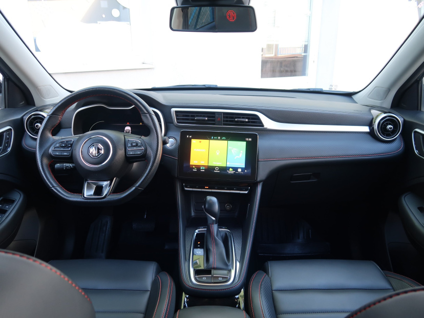 MG ZS SUV, 2024