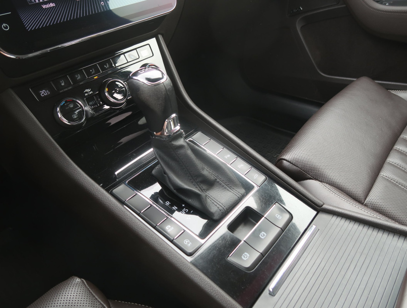Škoda Superb, 2021