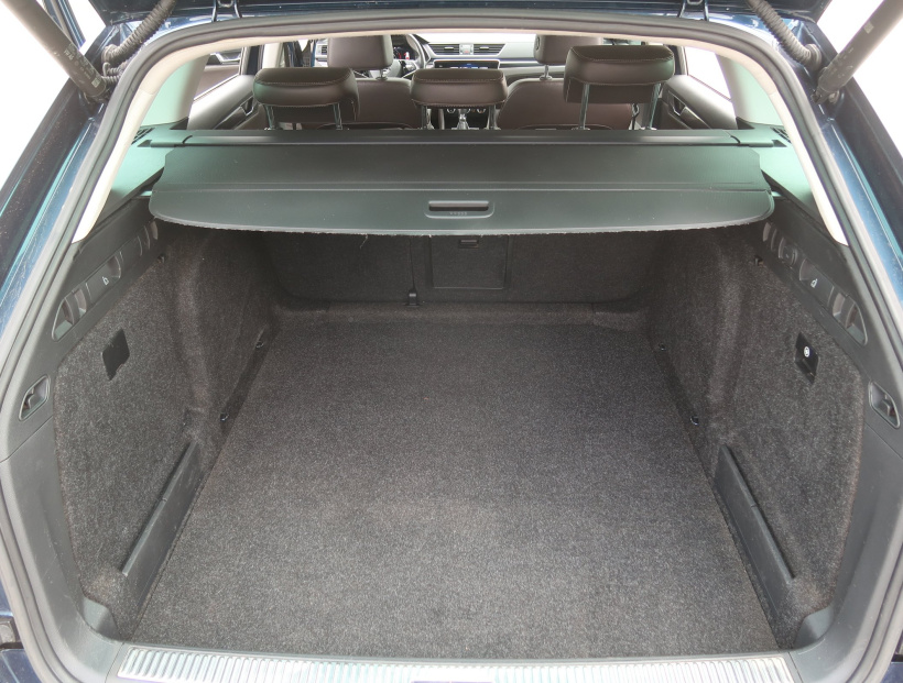 Škoda Superb, 2021