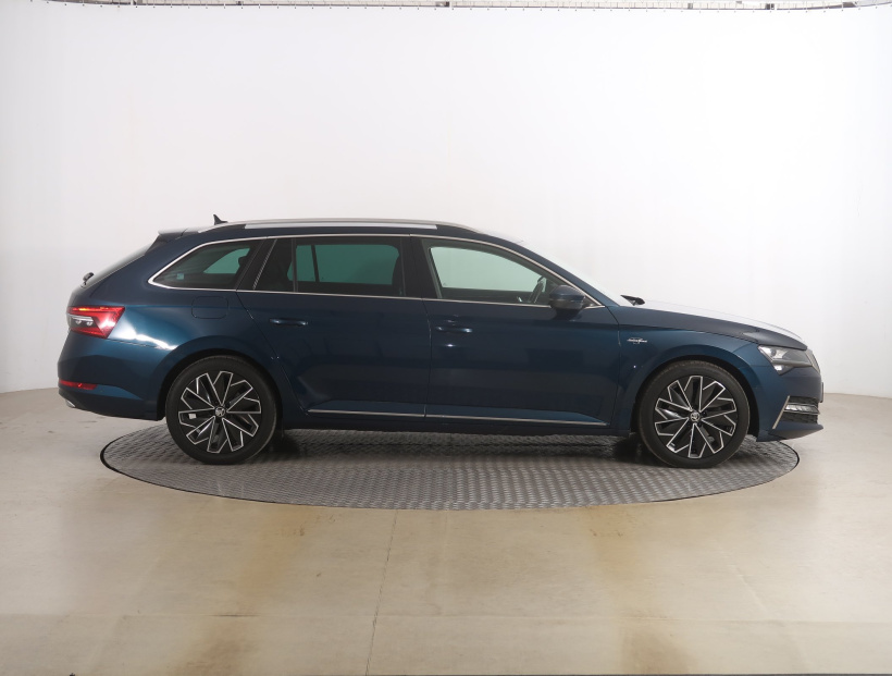 Škoda Superb, 2021