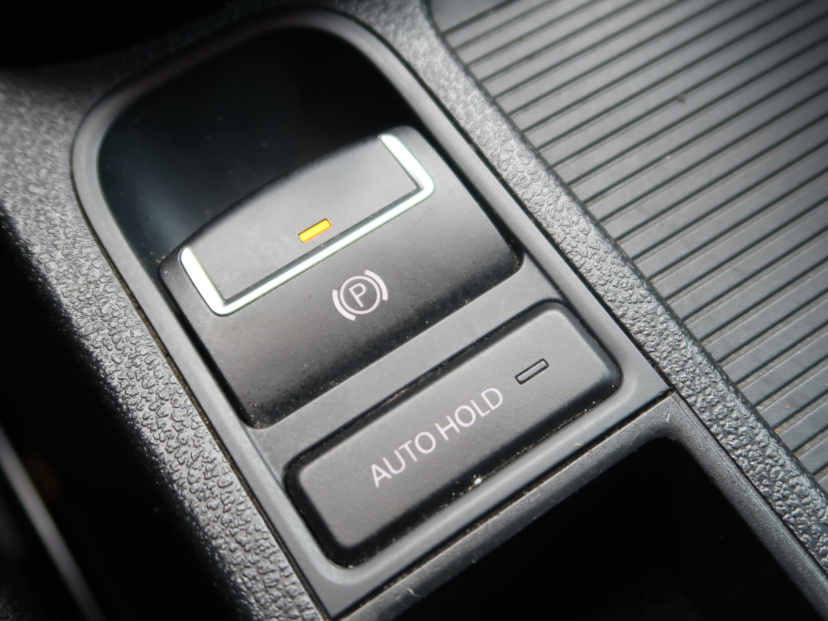 Volkswagen Tiguan, 2011