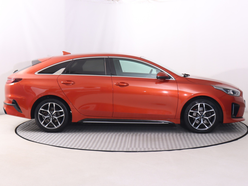 Kia ProCeed, 2021