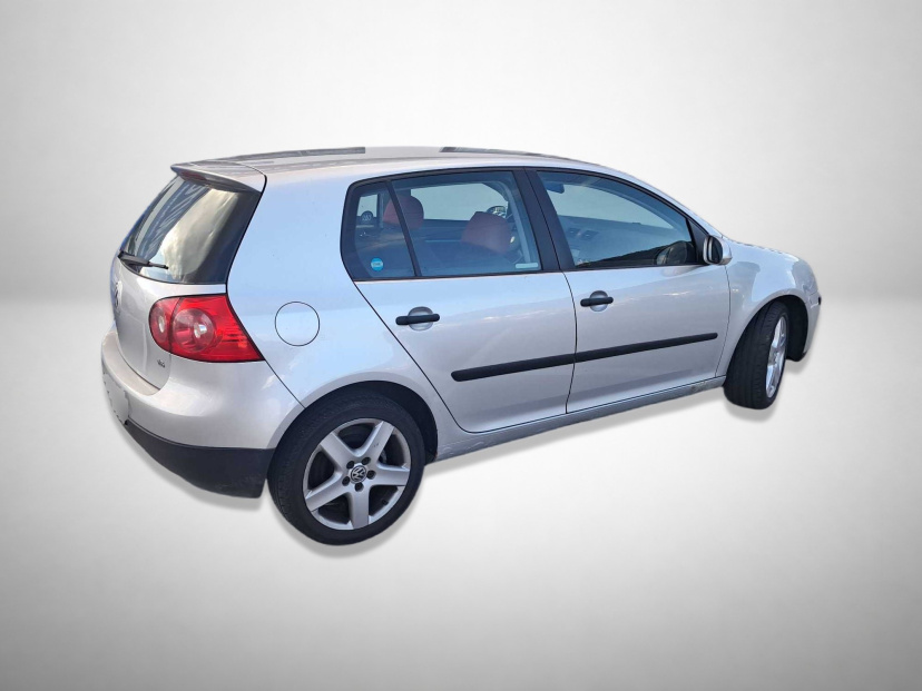 Volkswagen Golf, 2005