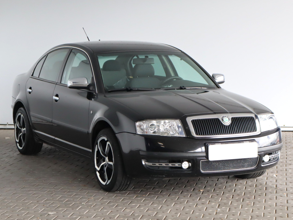 Škoda Superb, 2003